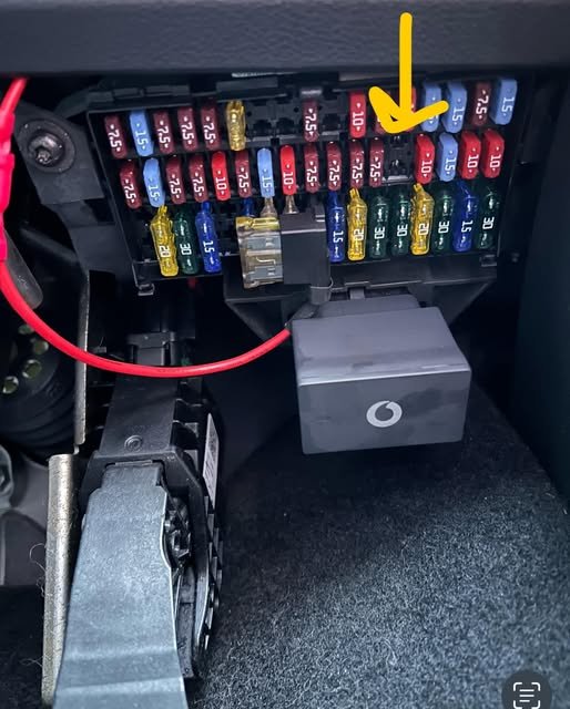 Überprüfen Sie die entsprechenden Sicherungen im Sicherungskasten